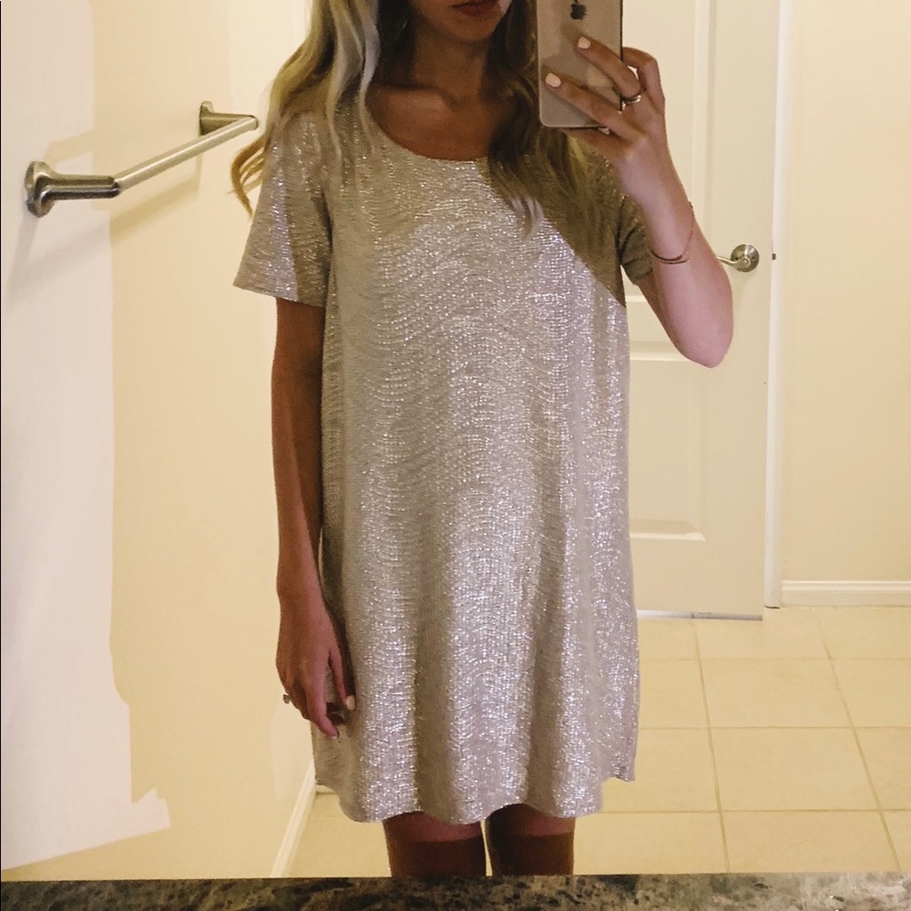 Gold Dress ✨